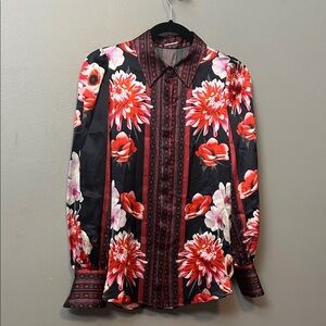 Stunning Eli Tahari Silk floral hidden button down size XS